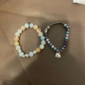 SET OF TWO BRACELETS